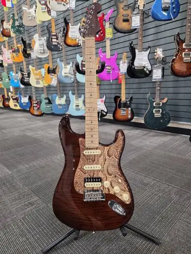 Fender Rarities Flame Maple Top Stratocaster - Golden Brown