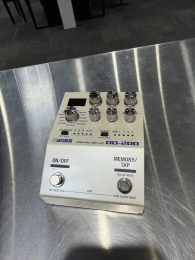BOSS - DD-200