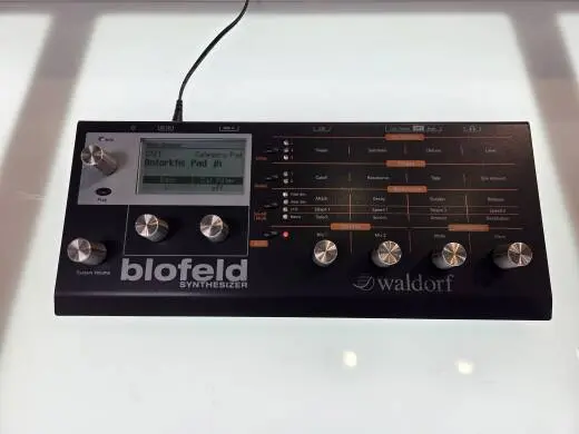 Waldorf - BLOFELDDT BLACK