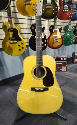 Store Special Product - Martin Guitars - D-28 2017