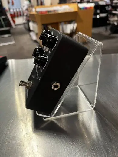 AMPEG Classic Analog Bass Preamp 2