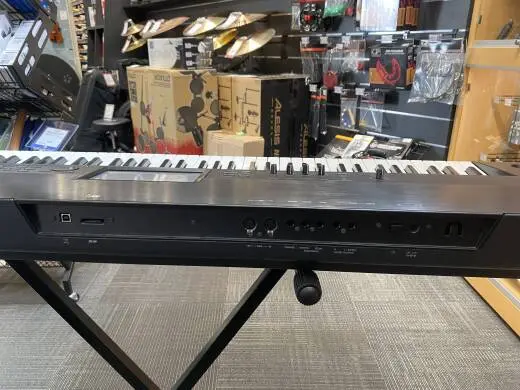 Korg - KROME-88 2