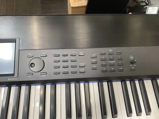 Korg - KROME-88 2