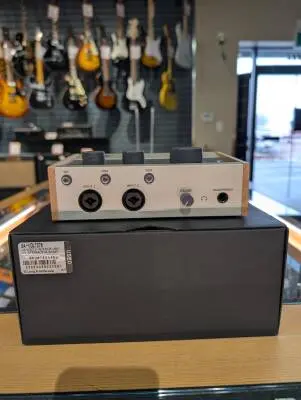 Store Special Product - Universal Audio - UA-VOLT276