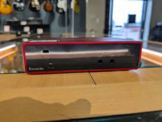Focusrite - SCARLETT2I2MK3 2