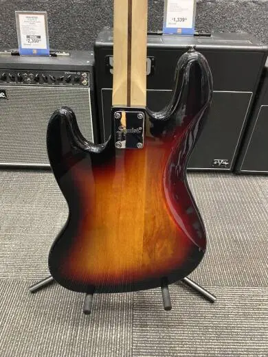 Squier - 037-8602-500 2