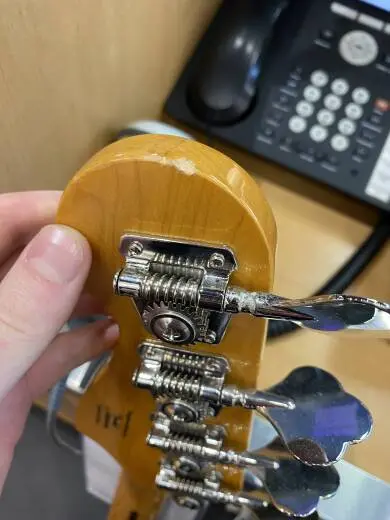 Squier - 037-4530-500 2