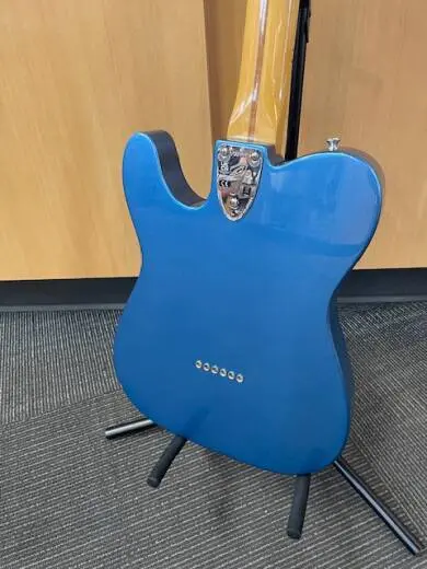 Fender - 011-0392-802 2