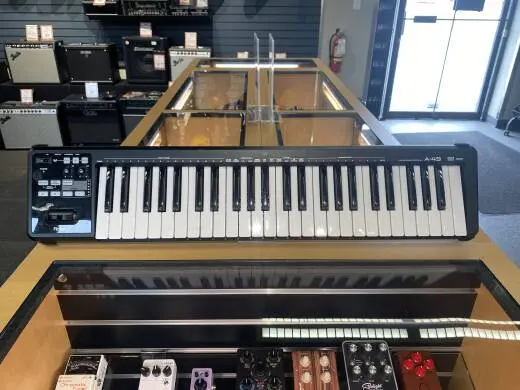 Roland - A-49-BK