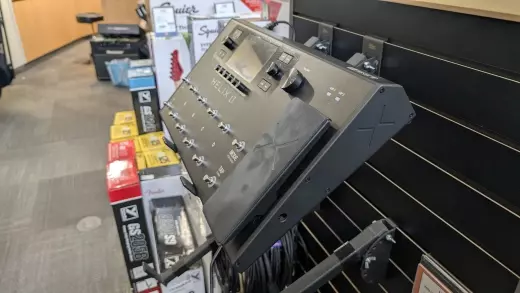 Store Special Product - Line 6 - HELIX-LT