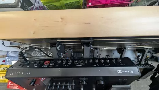 Store Special Product - Line 6 - HELIX-LT