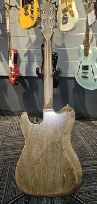 Godin Guitars - G49301 2