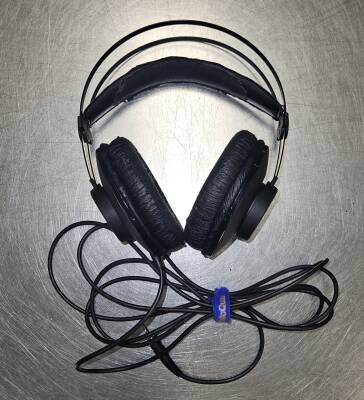 AKG - K52