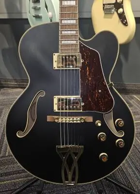 IBANEZ AF ARTCORE BLK FLAT 2