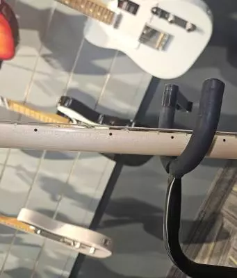 Fender - 011-4212-750 2