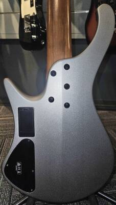 Ibanez EHB Ergonomic Headless 5-String Multi Scale Bass With