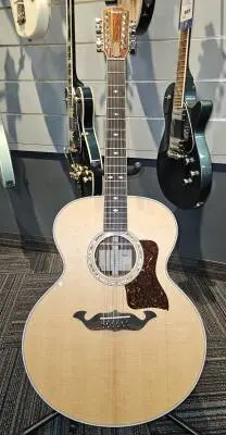 Taylor Guitars - 855E
