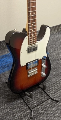 Fender - Player Telecaster HH Pau Ferro - 3 Tone Sunburst 3