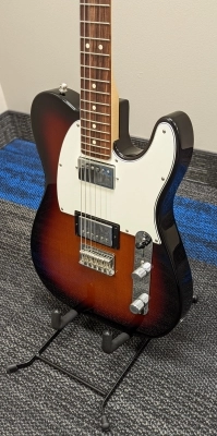 Fender - Player Telecaster HH Pau Ferro - 3 Tone Sunburst 4