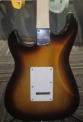 Squier - 037-8000-500 2
