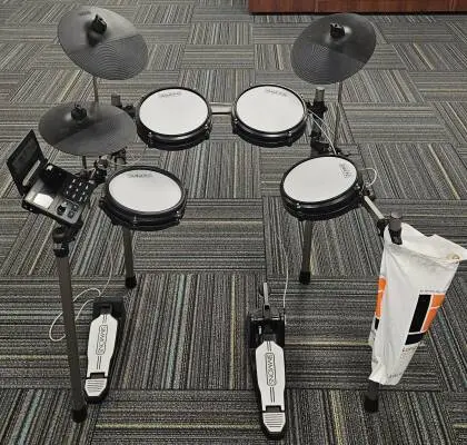 Simmons - TITAN 20