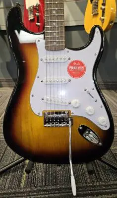 Squier - 037-8000-500 2