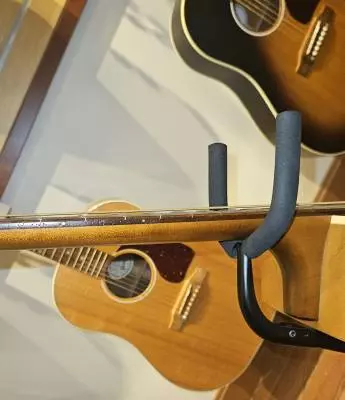 Art & Lutherie Almond 2