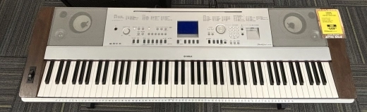 Yamaha - DGX640 W