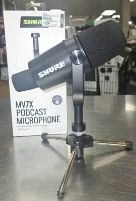 Shure - MV7X 2