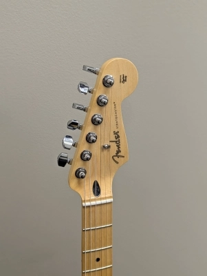 Fender - Player Stratocaster HSS Maple - Buttercream 5