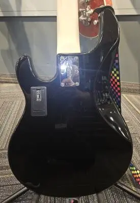 Sterling by Music Man - RAY5-BK-M1 2