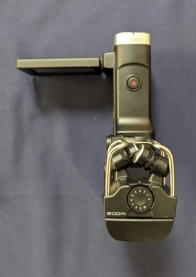 Zoom - Q8 ZOOM 3