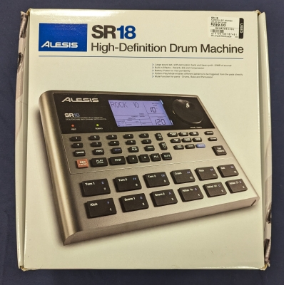 Alesis - SR-18 24 Bit Stereo Drum Machine 3