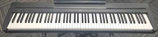 Yamaha - P45 B 2