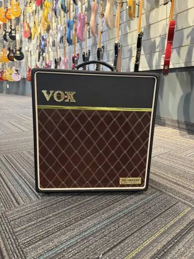 Vox - AC4HWR1