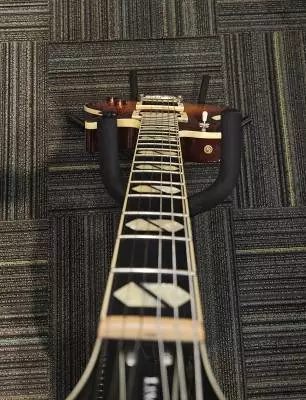 Godin Guitars - G42609 2