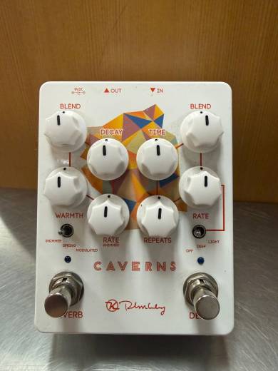 Keeley Caverns Delay Reverb V2 | Long & McQuade