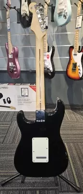 FENDER STD STRAT MN BLK 2