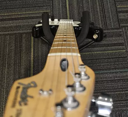 FENDER STD STRAT MN BLK 2