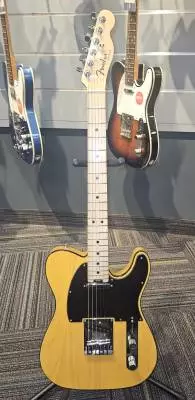 Fender - 011-4212-750