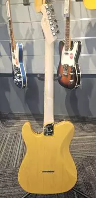 Fender - 011-4212-750 2