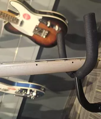 Fender - 011-4212-750 2