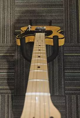 Fender - 011-4212-750 2