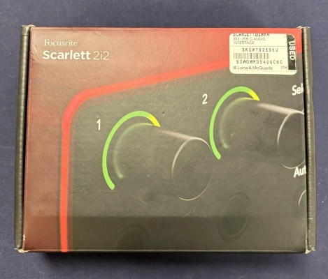 Focusrite - SCARLETT2I2MK4 2