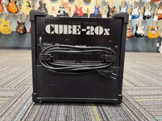 ROLAND CUBE 20X 2