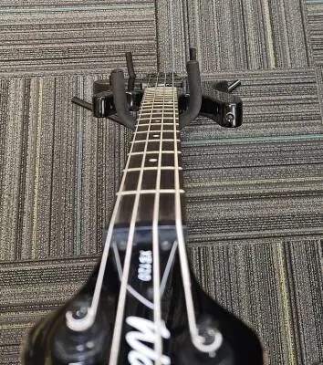 WASHBURN XB-120 BASS GUITAR 2