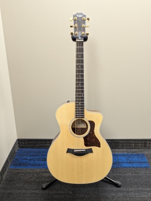 Taylor Guitars - 214ce-DLX Grand Auditorium Sitka Spruce/Layered Rosewood Acoustic-Electric Guitar