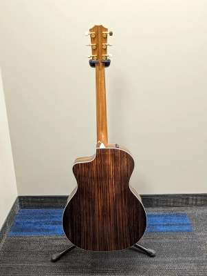 Taylor Guitars - 214ce-DLX Grand Auditorium Sitka Spruce/Layered Rosewood Acoustic-Electric Guitar 2