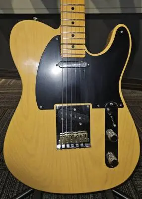 Fender - 011-8242-850 2