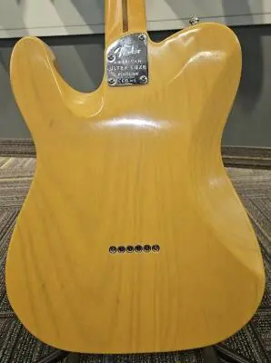 Fender - 011-8242-850 2